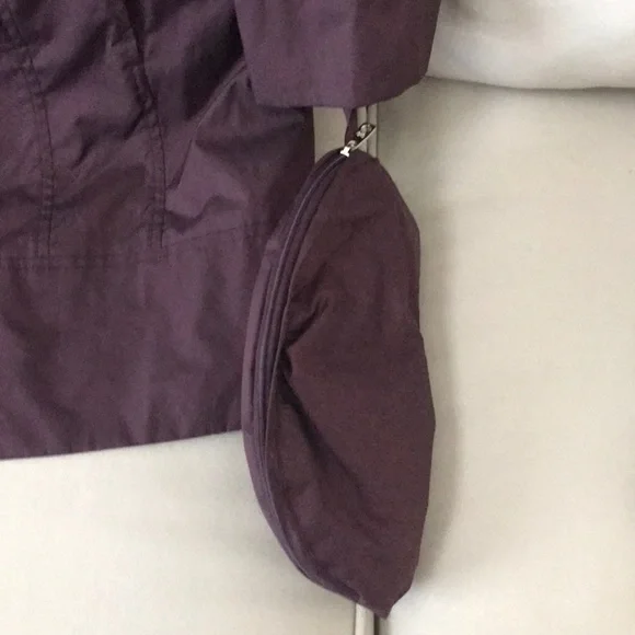 Cole Haan Back Bow Packable Hooded Raincoat - Picture 7 of 8